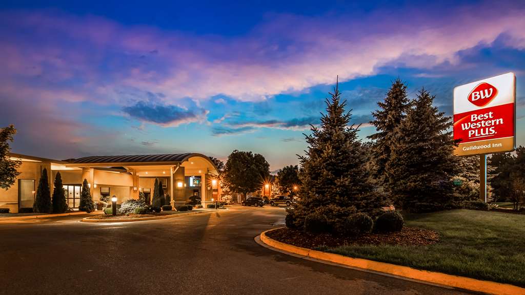 Images Best Western Plus Guildwood Inn
