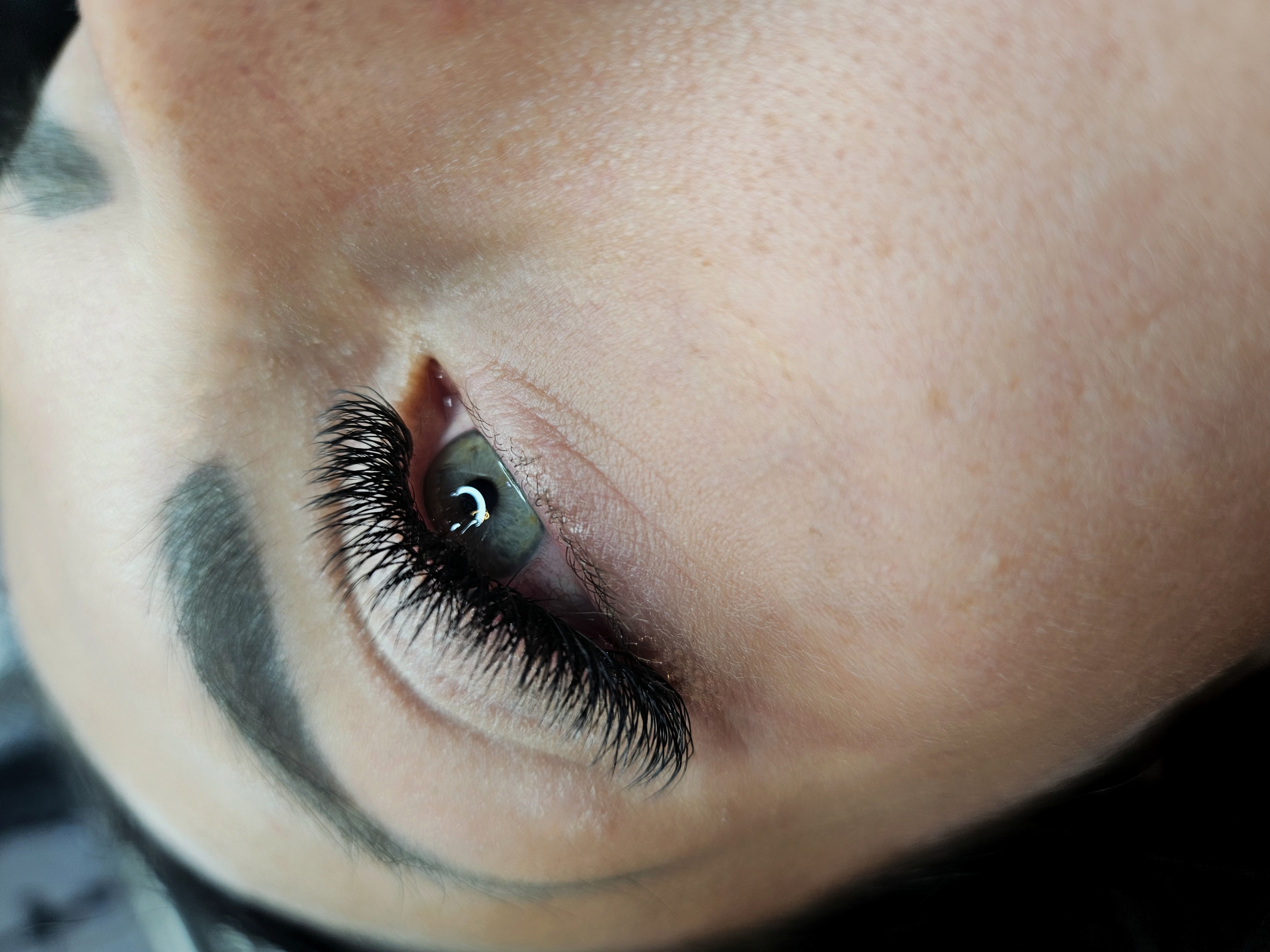 Images Lashista - Formation cils - Pose de cils - Produits de cils Longueuil