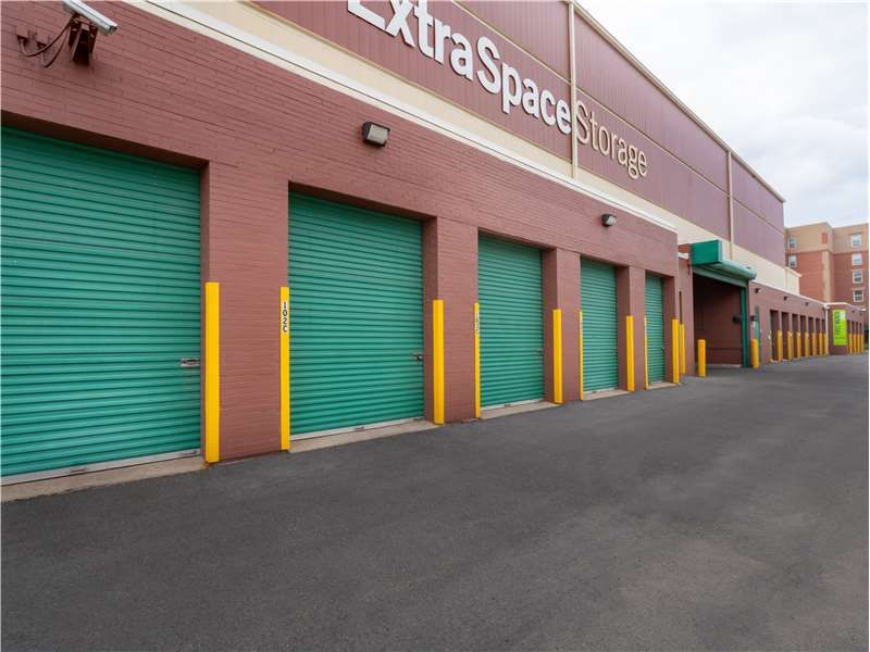 Images Extra Space Storage
