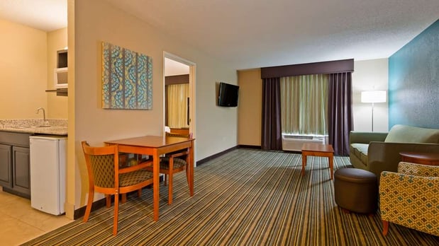 Images Best Western Plus Menomonie Inn & Suites