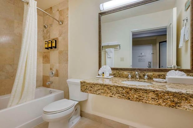 Images Best Western Plus Marina Shores Hotel