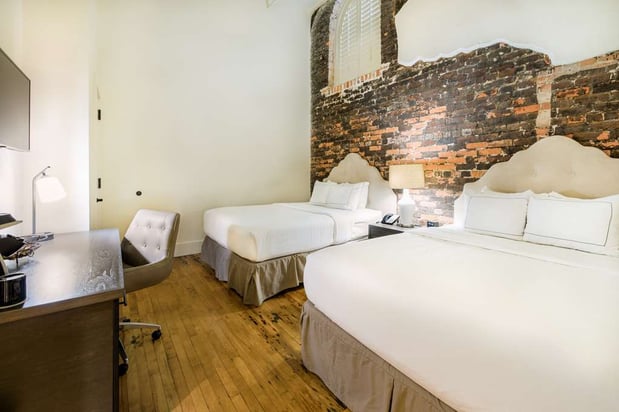 Images Hotel Florence, Tapestry Collection by Hilton