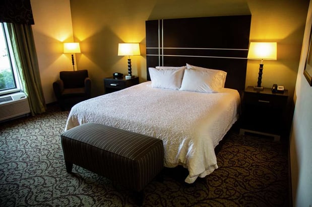 Images Hampton Inn & Suites Sharon