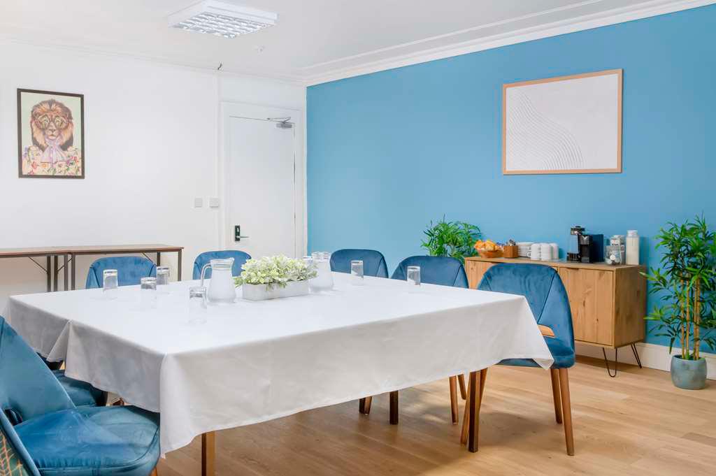 Tay meeting room U-shape set-up Radisson Blu Hotel, Perth Perth 01738 637237