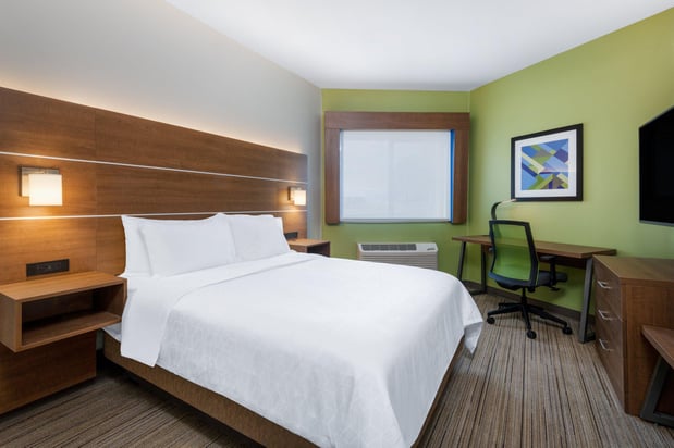 Images Holiday Inn Express & Suites Colorado Springs Airport by IHG