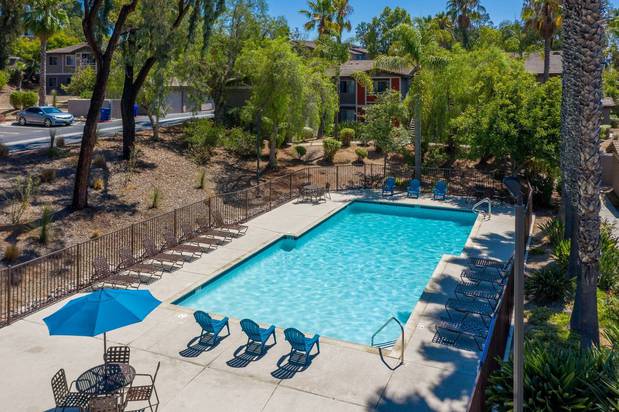 Images Tuscany Hills Apartments