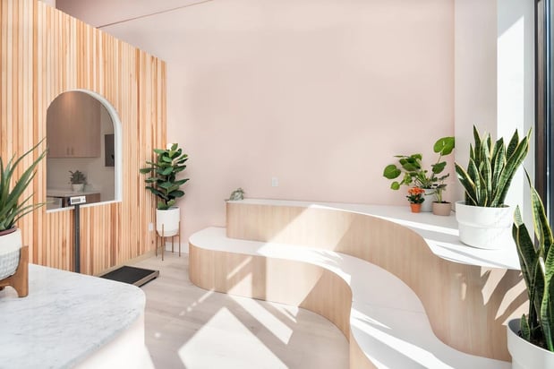 Images Petfolk Veterinary & Urgent Care - Altamonte Springs