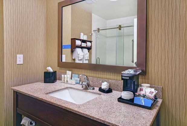 Images Hampton Inn & Suites Milwaukee/Franklin