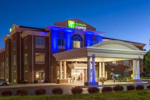 Images Holiday Inn Express & Suites Lexington Dtwn Area-Keeneland by IHG