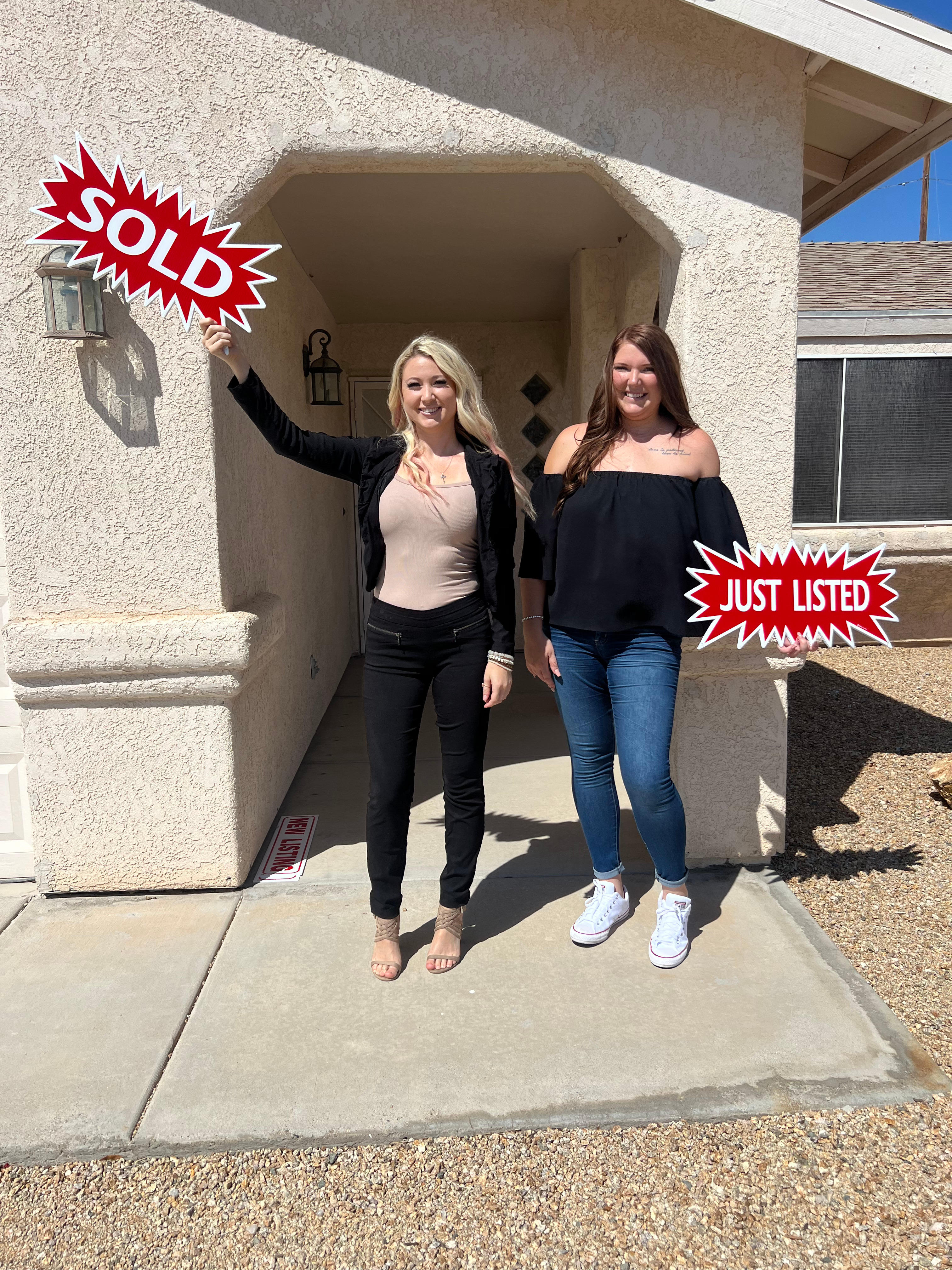 If you're looking to buy a house in Bullhead City with a great view, contact one of our real estate agents! There is a reason we have almost 300 five-star reviews on the Internet! Experience The Gedalje Group for yourself!