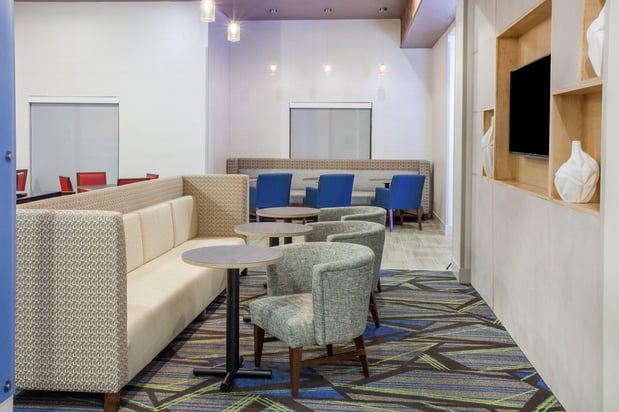 Images Holiday Inn Express & Suites Texarkana by IHG