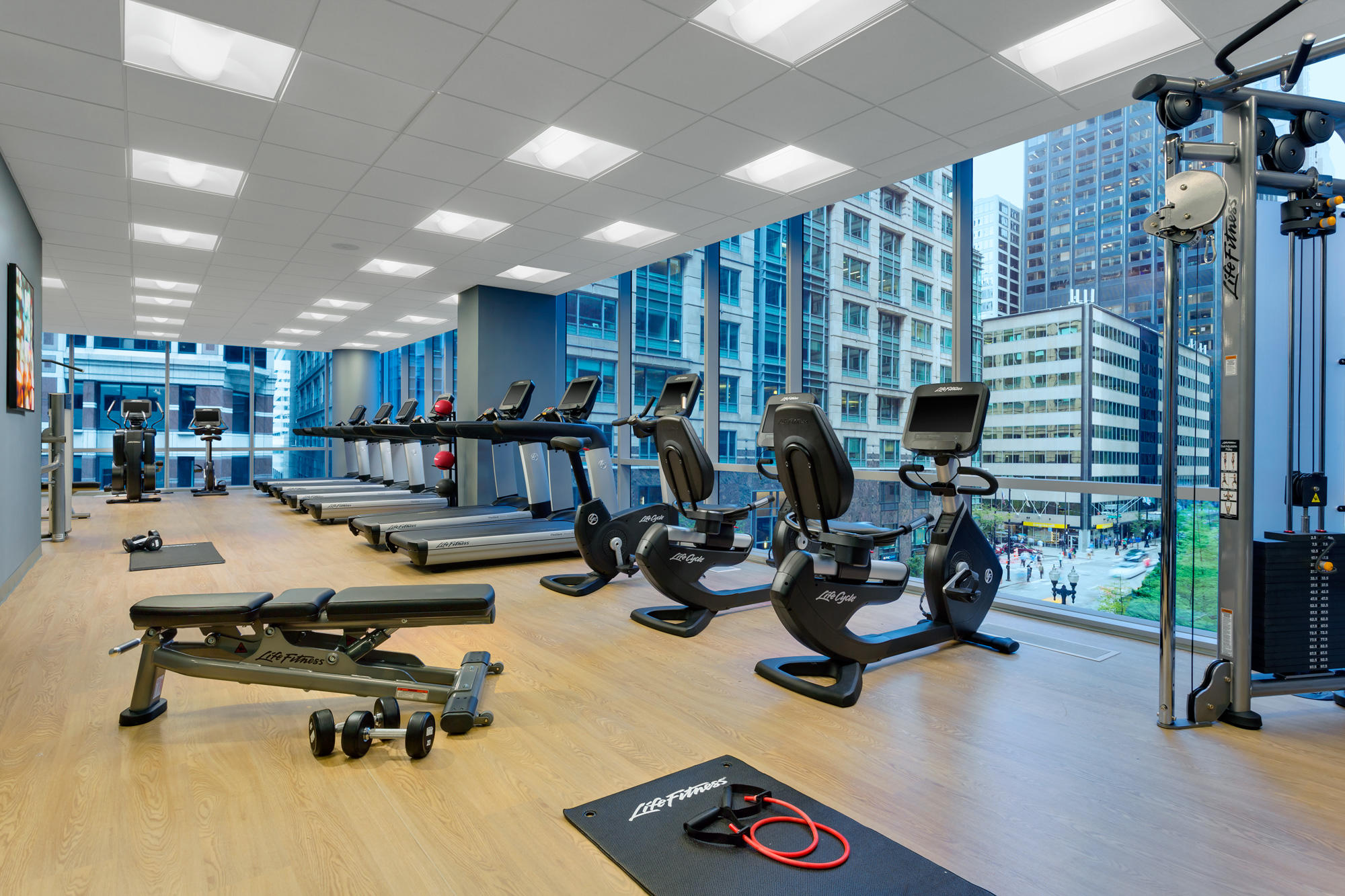 Keep up your fitness routine in the large state-of-the-art fitness center within the Hyatt Place Chicago/Downtown-The Loop.