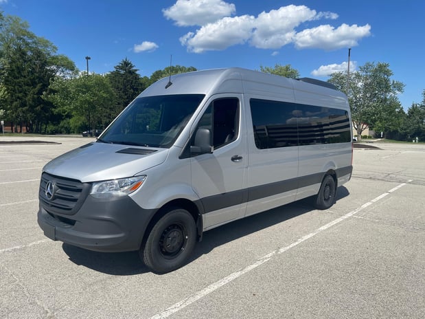 Images Lightning Limo LLC