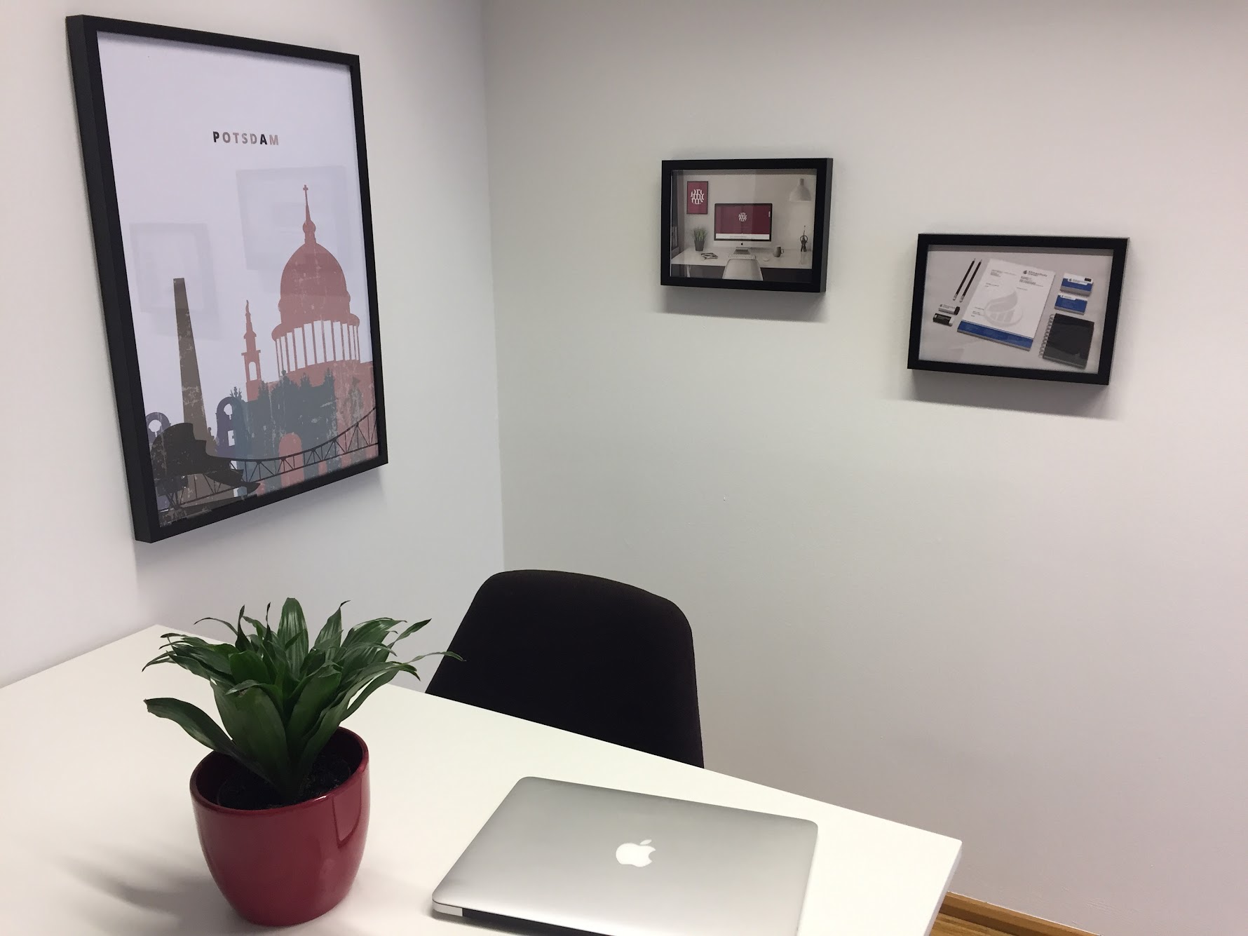 CCDM - Competence Center für Digitale Medien GmbH, Schloßstraße 12 in Potsdam