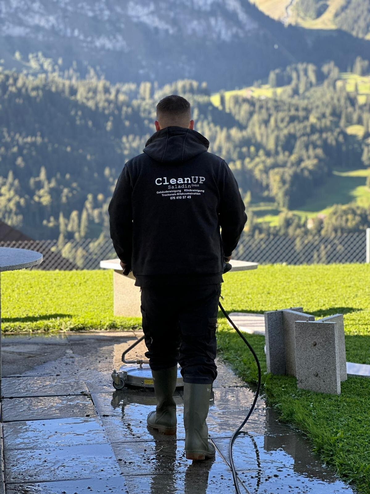 Bilder Cleanup Saladin GmbH