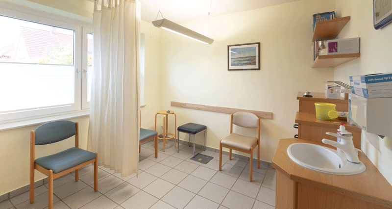 Bild 2 Herr Dr. med. Ulrich Messner in Esens