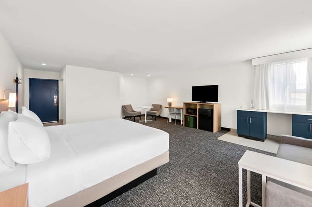 Images Spark by Hilton Branson Meadows