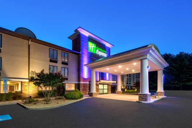 Images Holiday Inn Express Waldorf by IHG