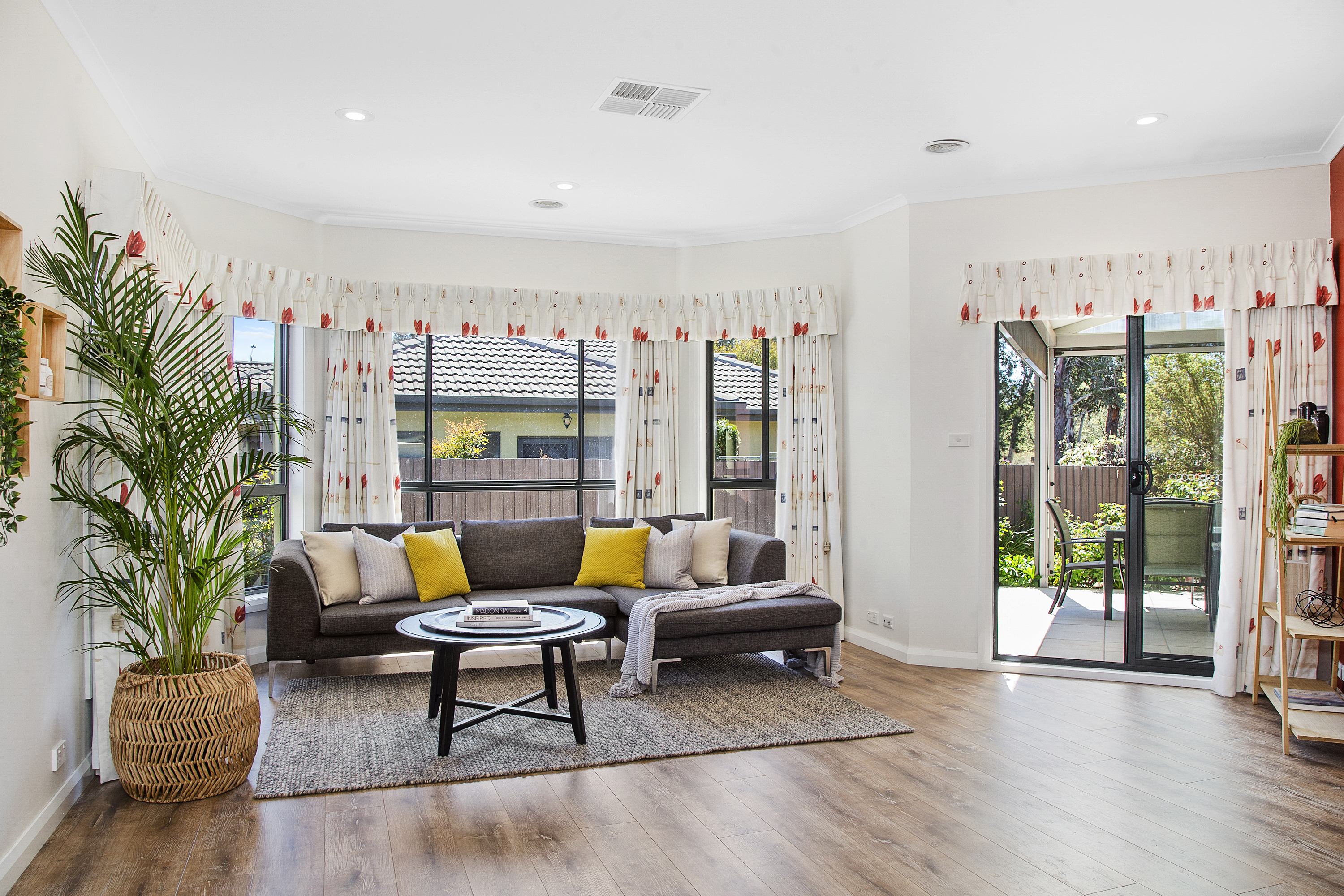 Images Blackshaw Real Estate Belconnen