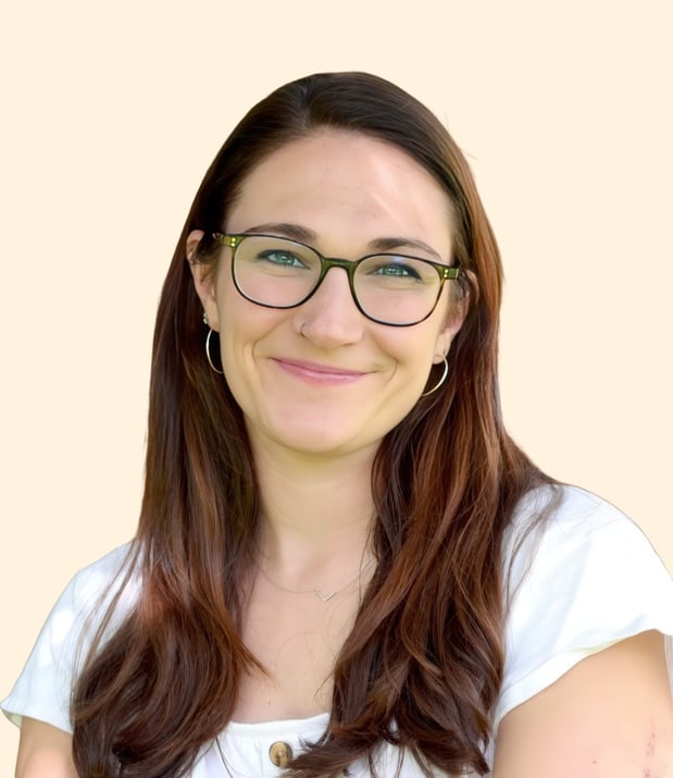 Images Sarah Kuhn, Counselor