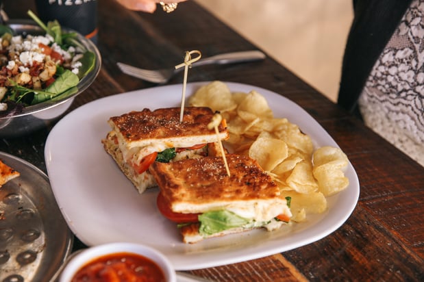 Images Crust Pizza Co. - Baton Rouge