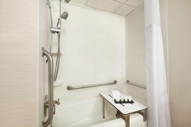 Images Embassy Suites by Hilton Oklahoma City Will Rogers Airport