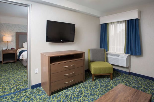 Images Best Western Plus Portsmouth Hotel and Suites