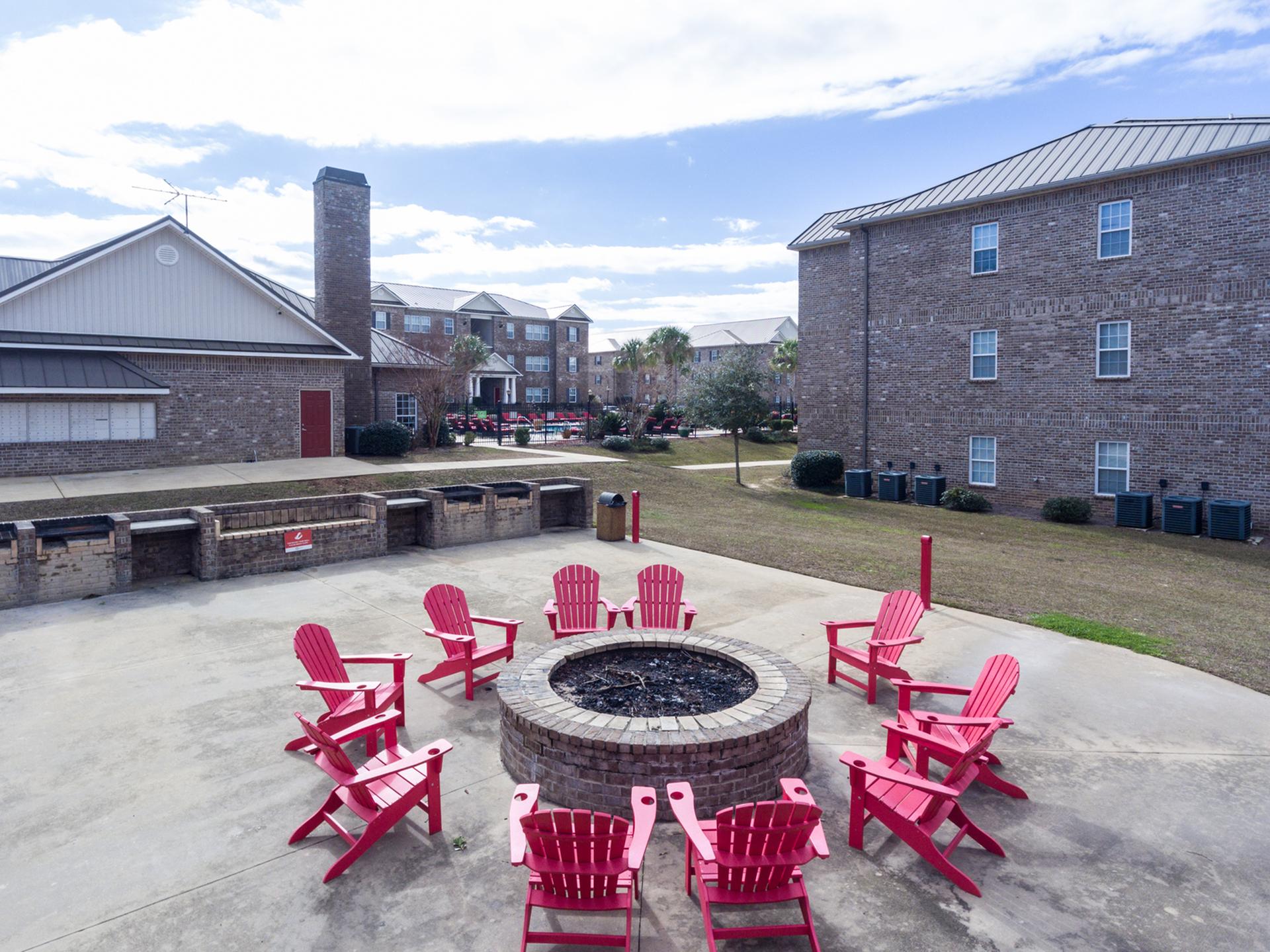 Outdoor fire pit Central House on Stadium Apartments Mobile (251)272-4710