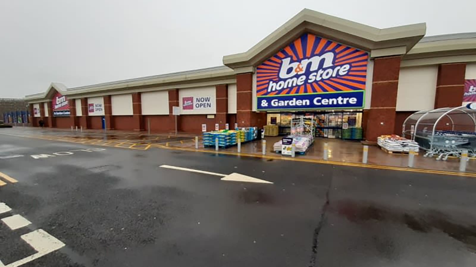 Images B&M Home Store with Garden Centre