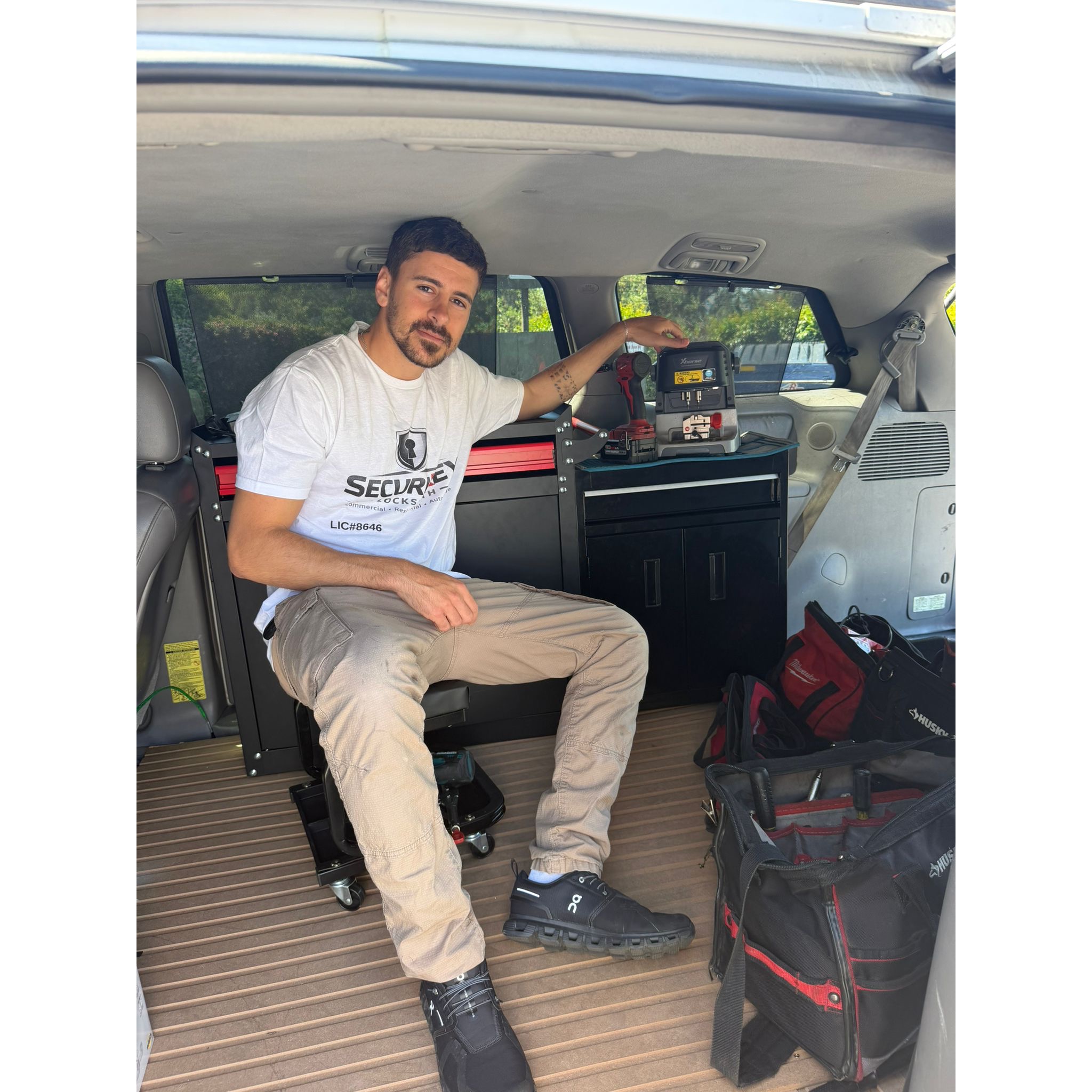 Professional locksmith services for your home, business, and vehicle. Fast response, trusted expertise.