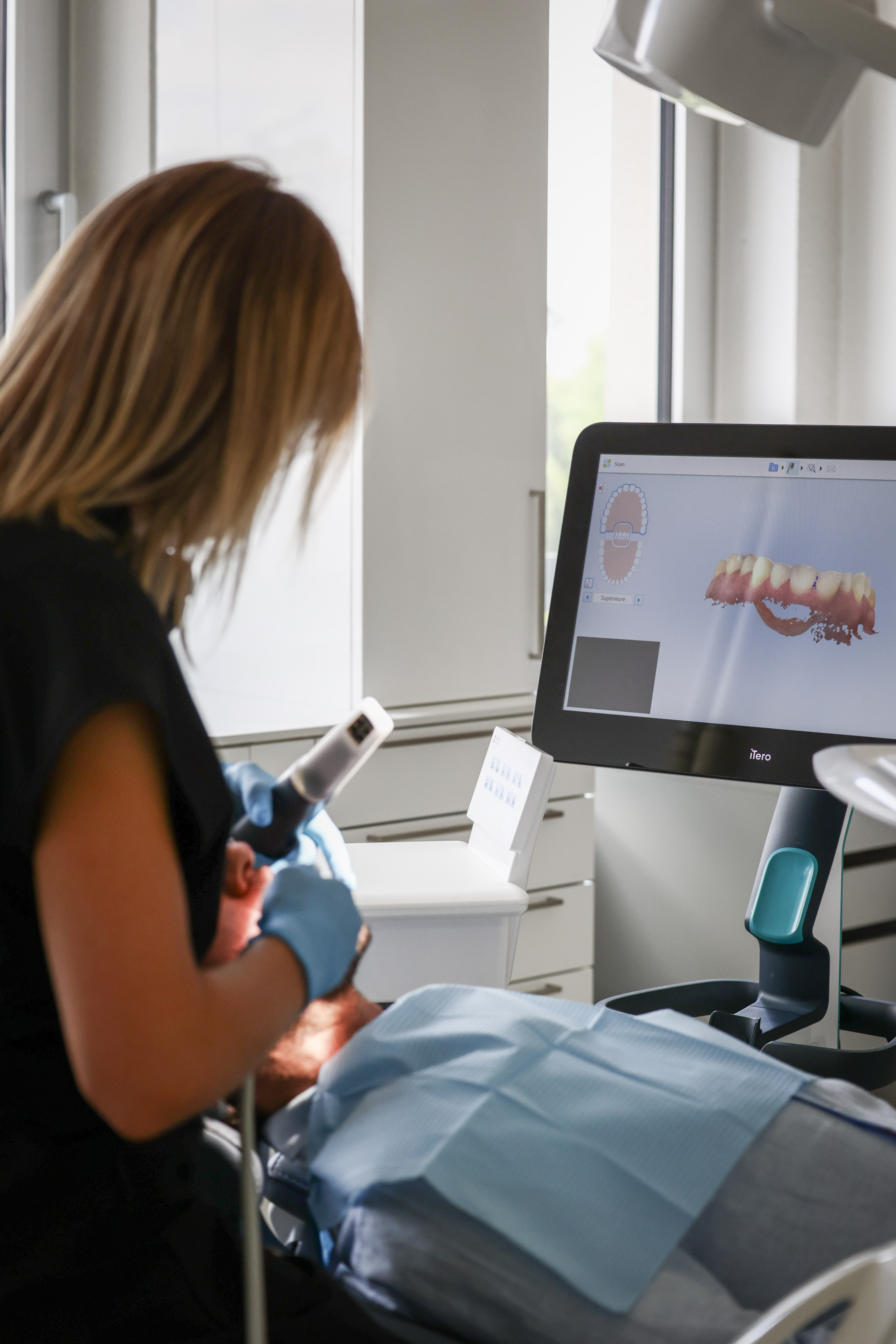 Images Dr DUCROCQ Camille dentiste