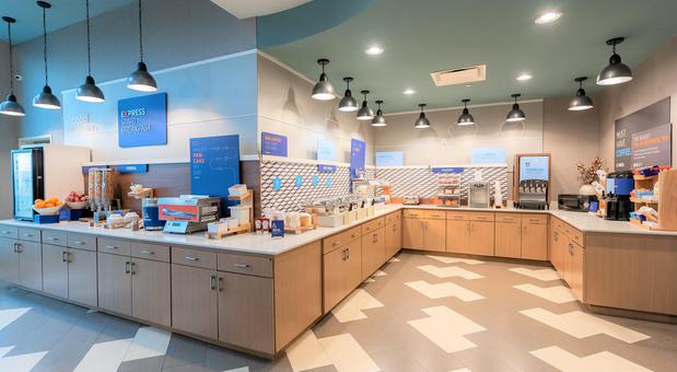 Images Holiday Inn Express & Suites Warner Robins North West by IHG