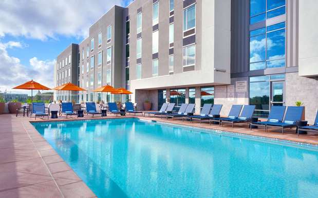 Images Hampton Inn  & Suites Anaheim Resort Convention Center