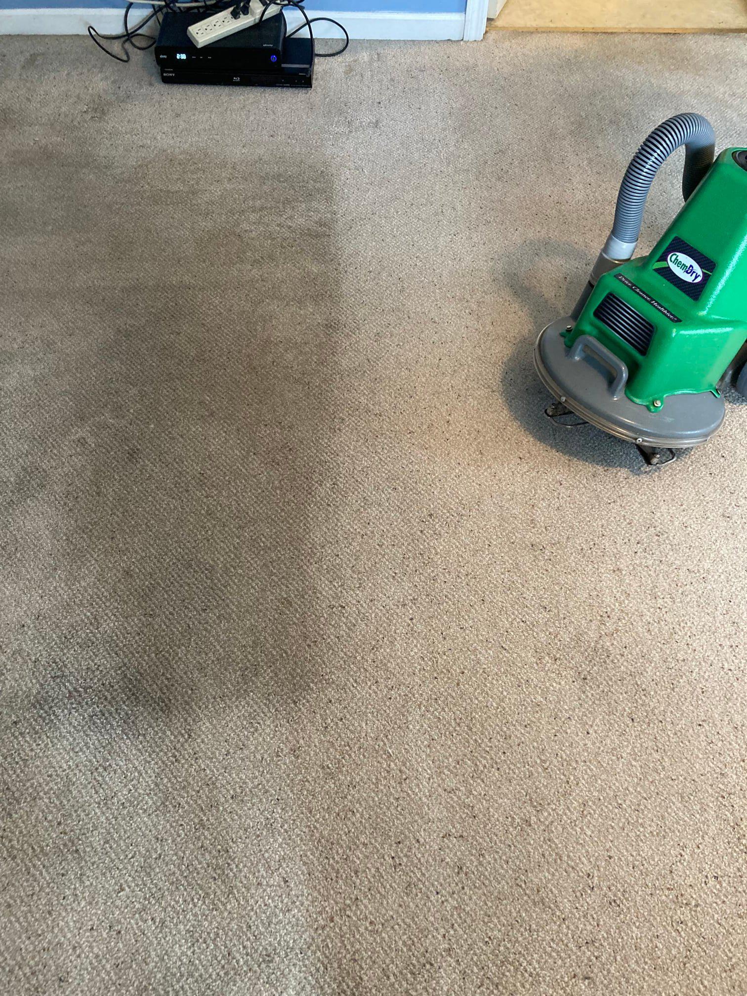 Before and after a carpet cleaning