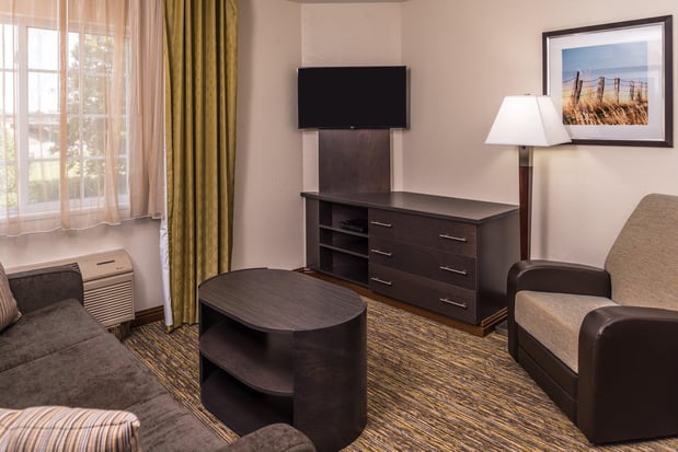 Images Candlewood Suites Kansas City Speedway by IHG