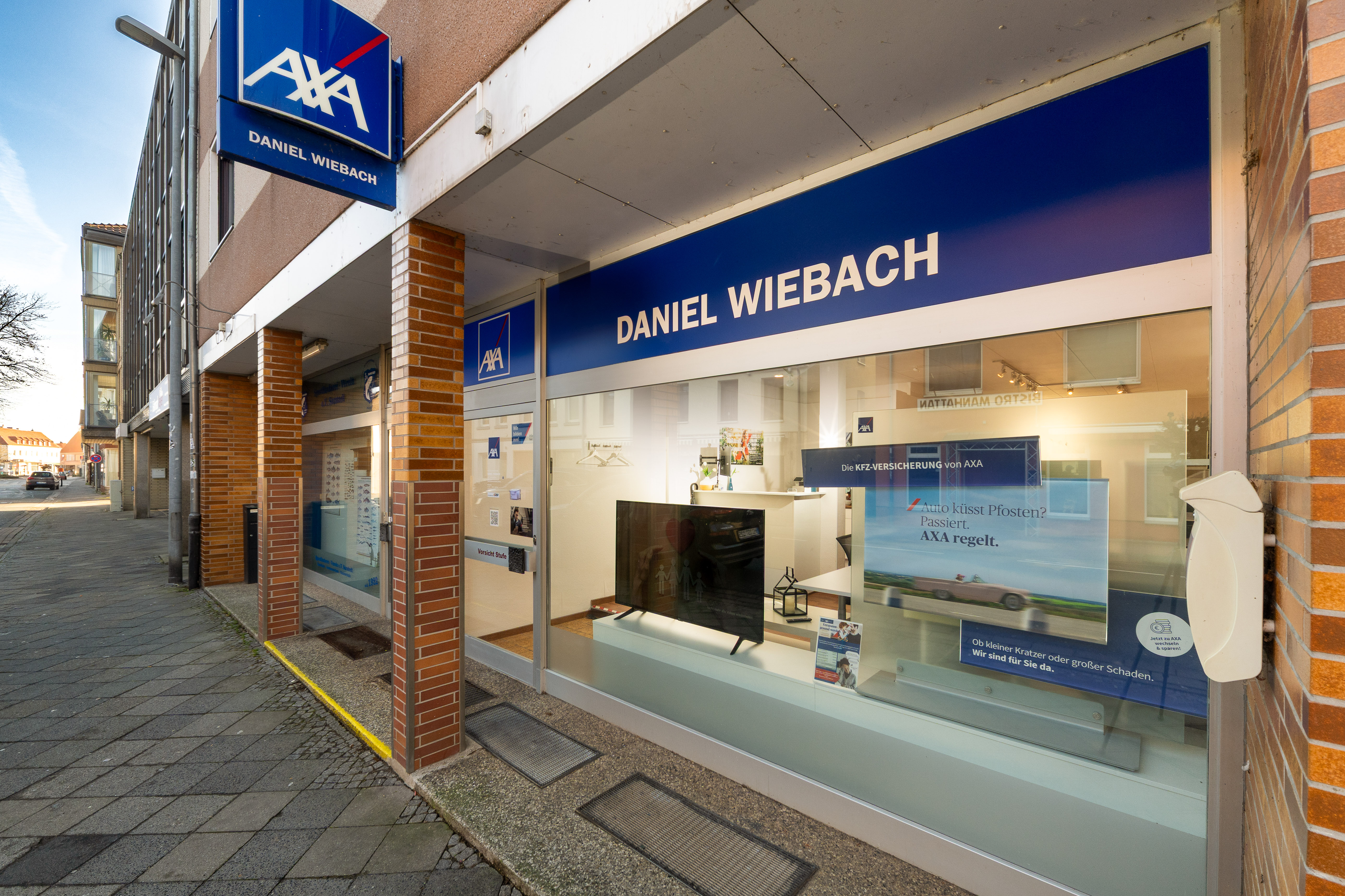 Bild 2 AXA Versicherung Team Wiebach in Sarstedt in Sarstedt