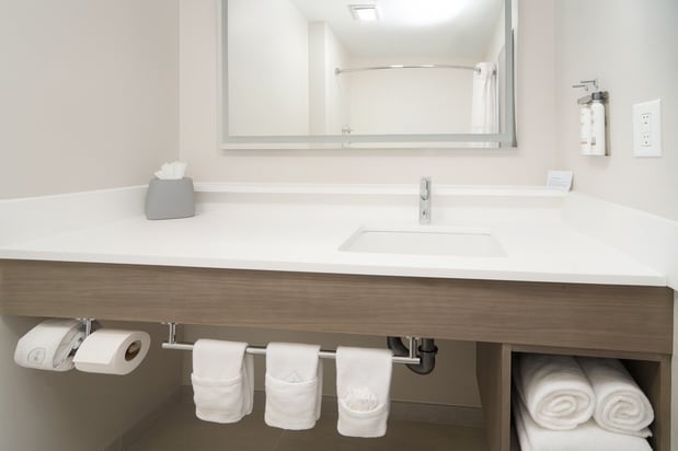 Images Holiday Inn Express & Suites Indianapolis - East by IHG