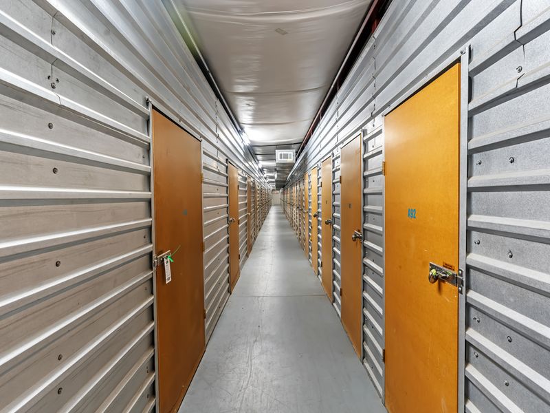 Images Extra Space Storage