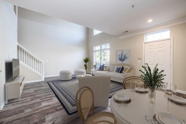 Images Christopher Wren Apartments & Townhomes