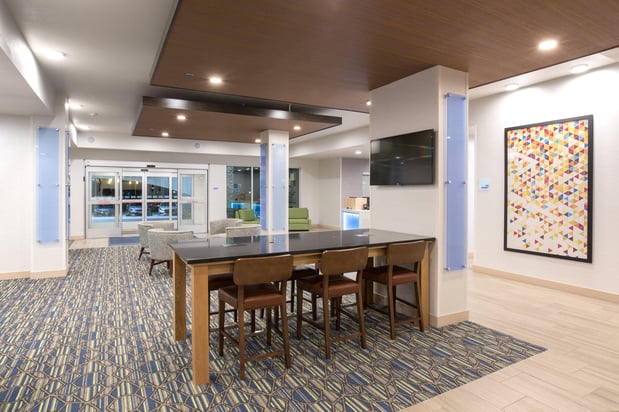 Images Holiday Inn Express & Suites Lincoln I - 80 by IHG