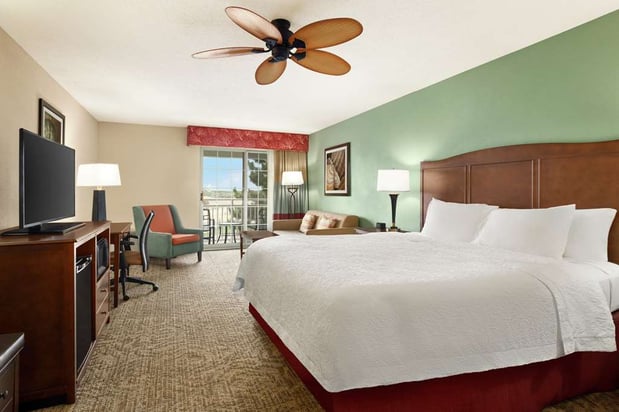 Images Hampton Inn & Suites Outer Banks/ Corolla