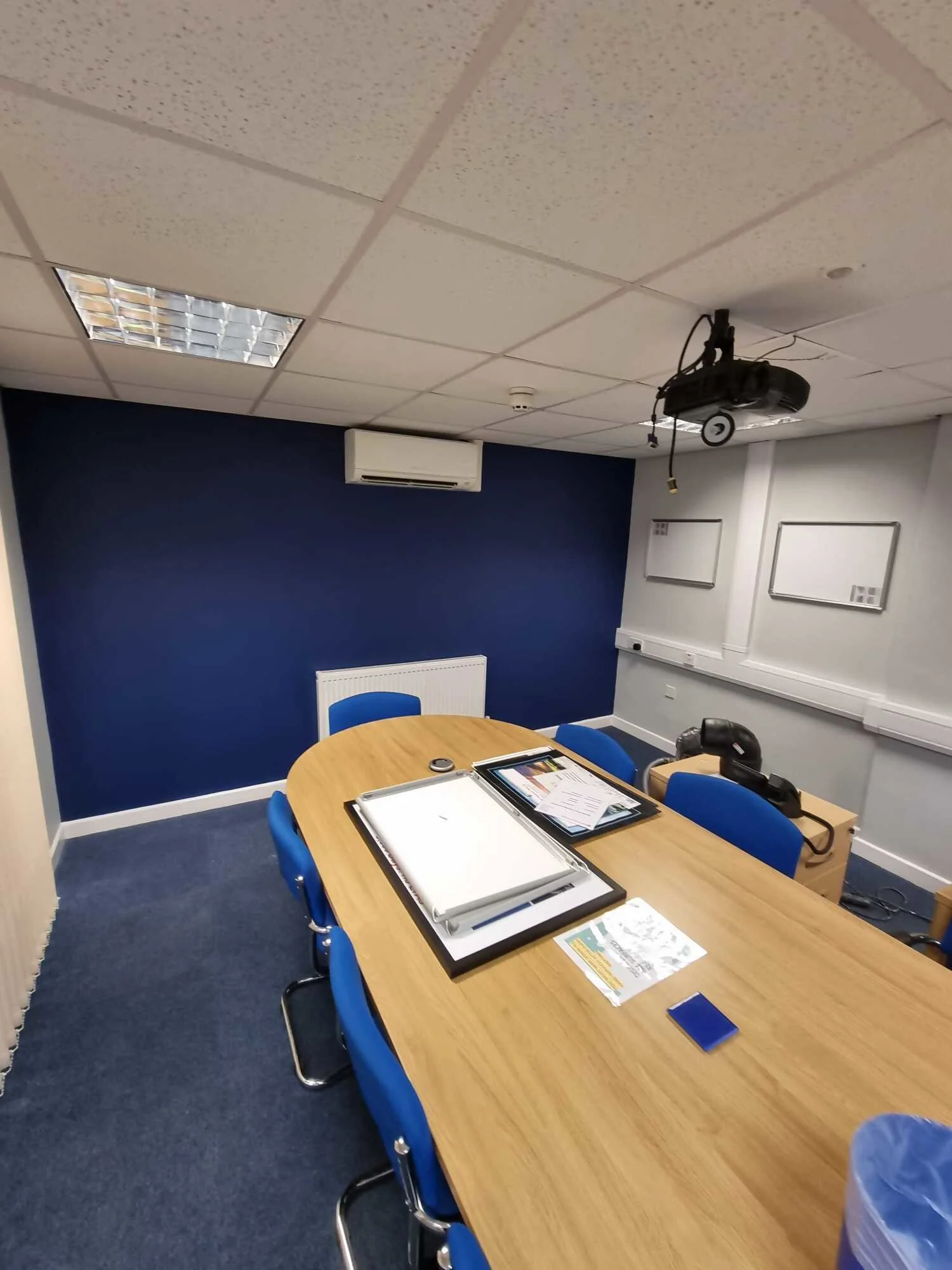 Images Ivo & Tina HK Service Ltd