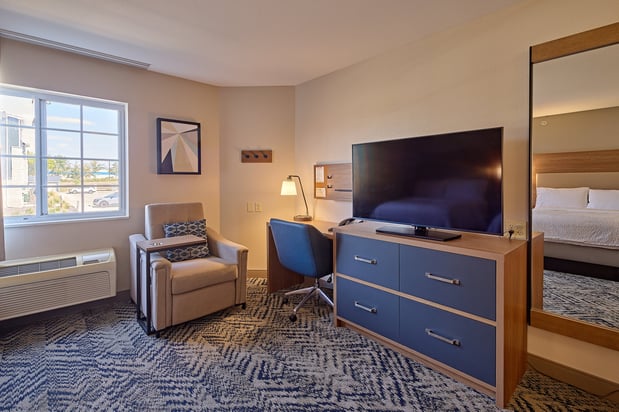 Images Candlewood Suites Peoria at Grand Prairie by IHG