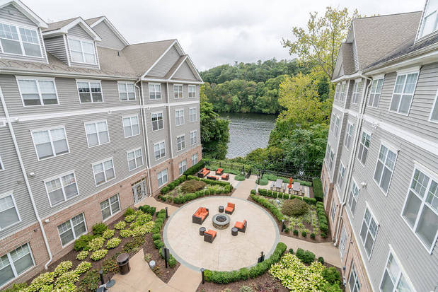 Images Merion Riverwalk