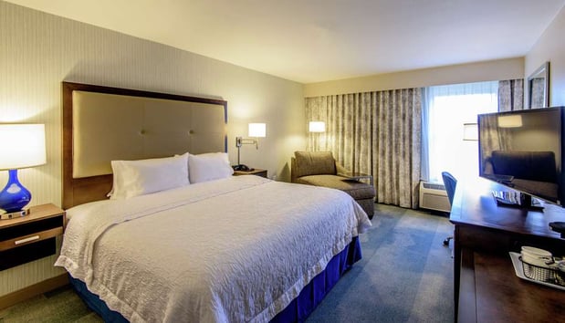 Images Hampton Inn & Suites Jackson Downtown-Coliseum