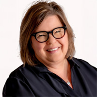 Mary Beth Peterson headshot