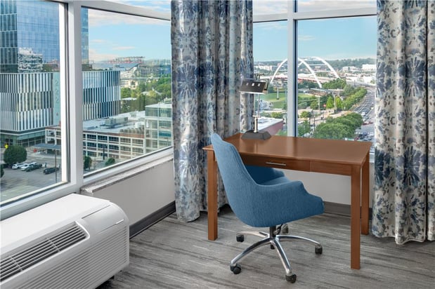 Images Hilton Garden Inn Nashville Downtown/Convention Center