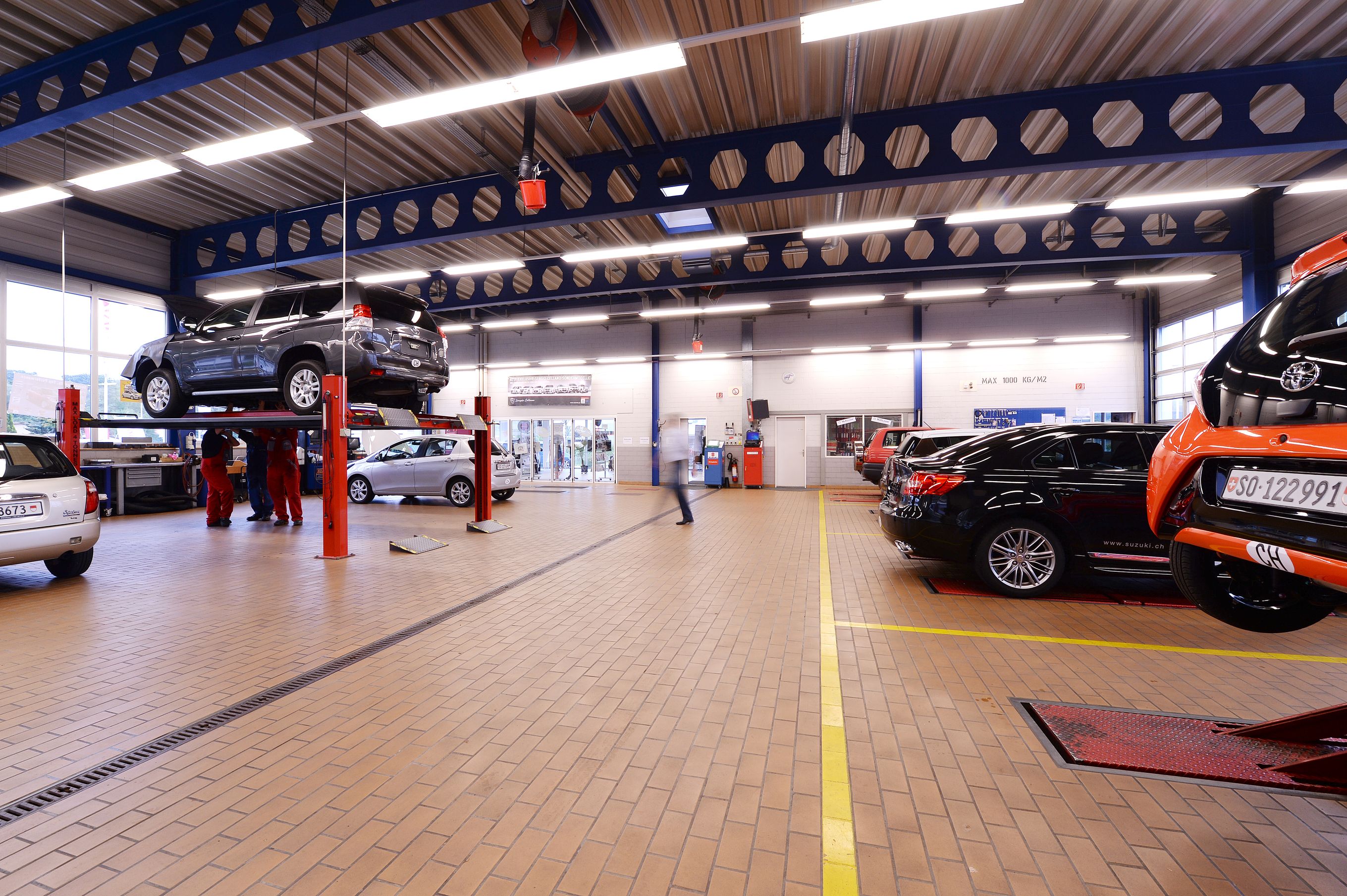 Bilder Garage Grossfeld AG