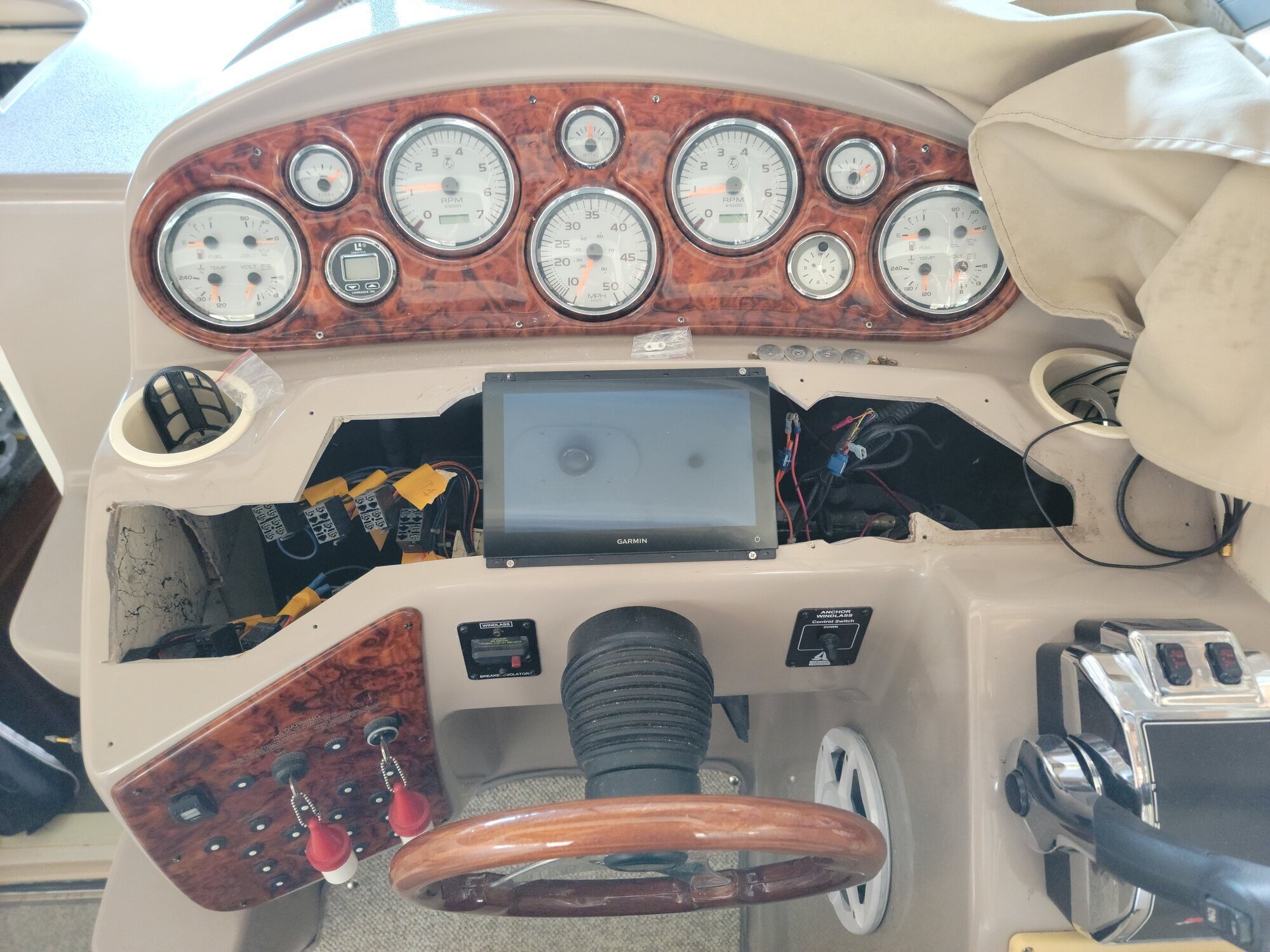 Images Majik Marine Services