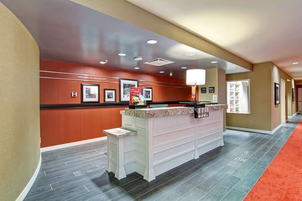 Images Hampton Inn & Suites Cincinnati-Downtown